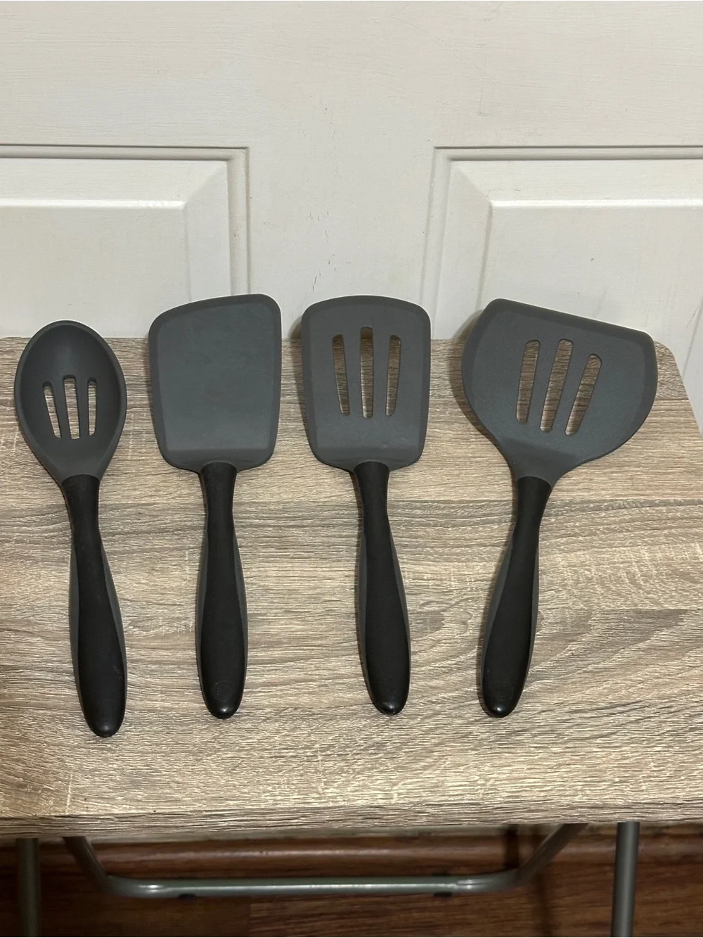 Pampered Chef Black  And Grey Silicone Cooking Utensils Set Of 4 Spatulas/Spoon